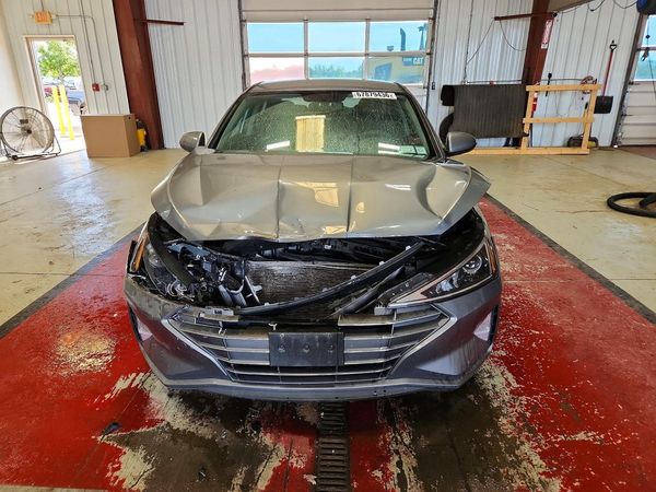 2019 HYUNDAI ELANTRA