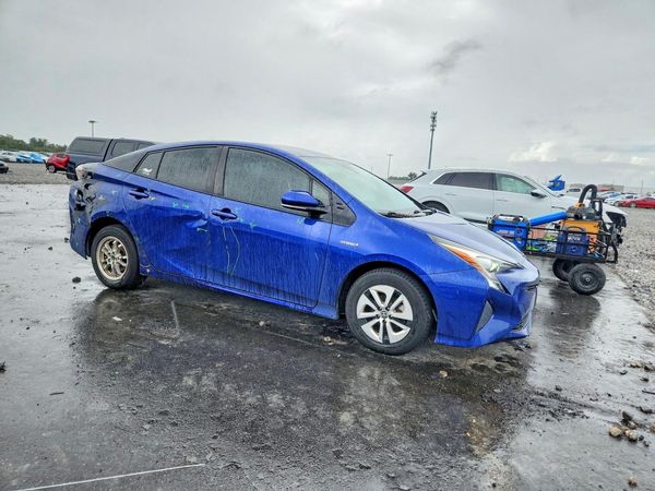 2018 TOYOTA PRIUS