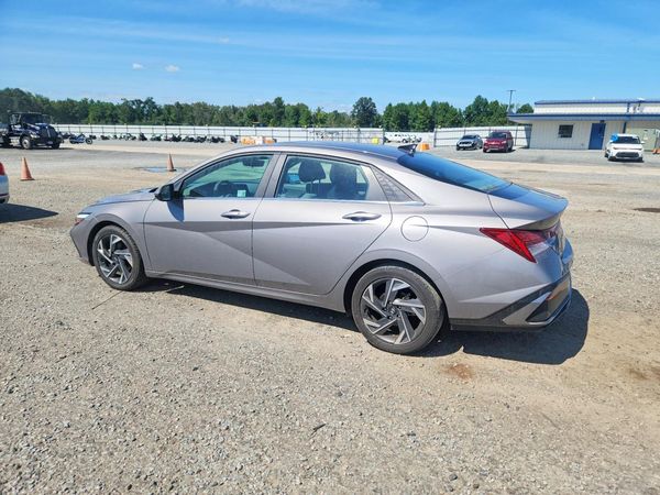 2024 HYUNDAI ELANTRA