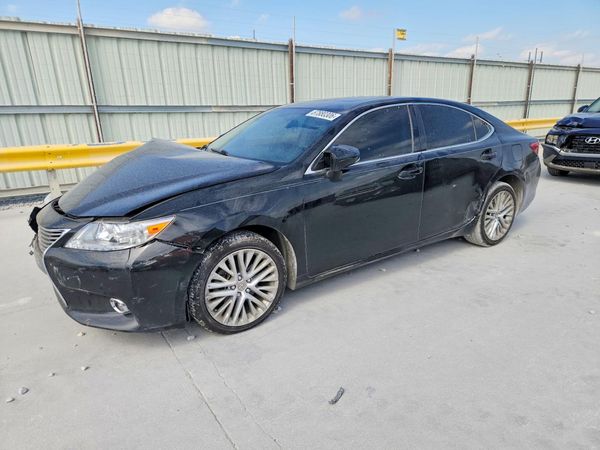 2015 LEXUS ES