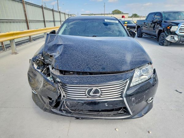 2015 LEXUS ES