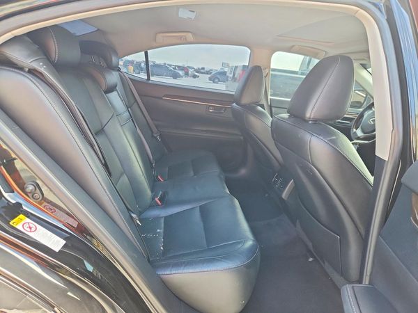 2015 LEXUS ES
