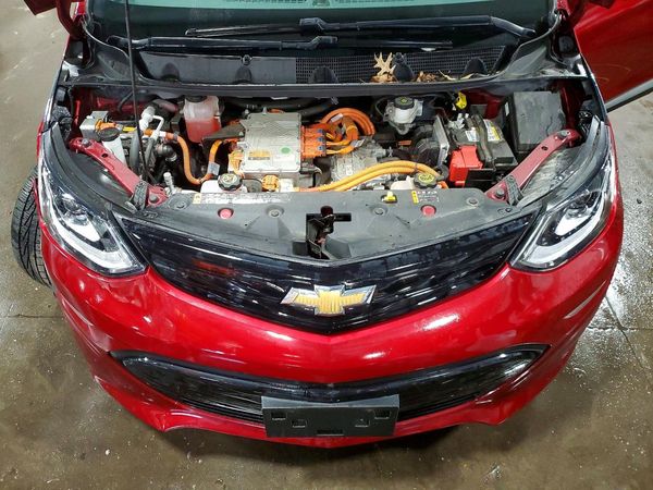 2020 CHEVROLET BOLT Premier — Engine bay