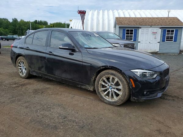2018 BMW 320