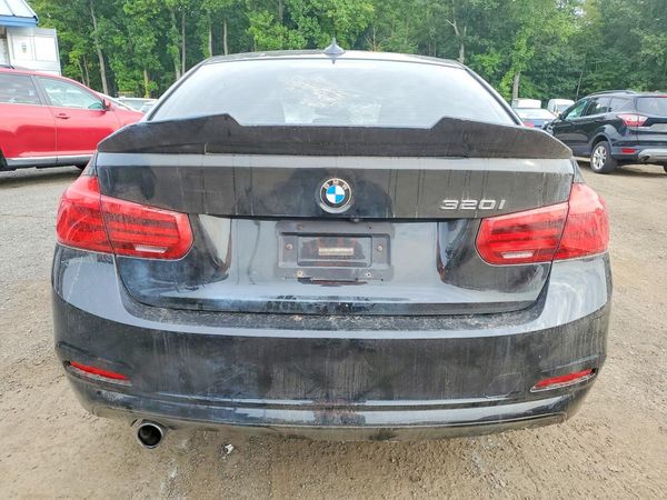 2018 BMW 320