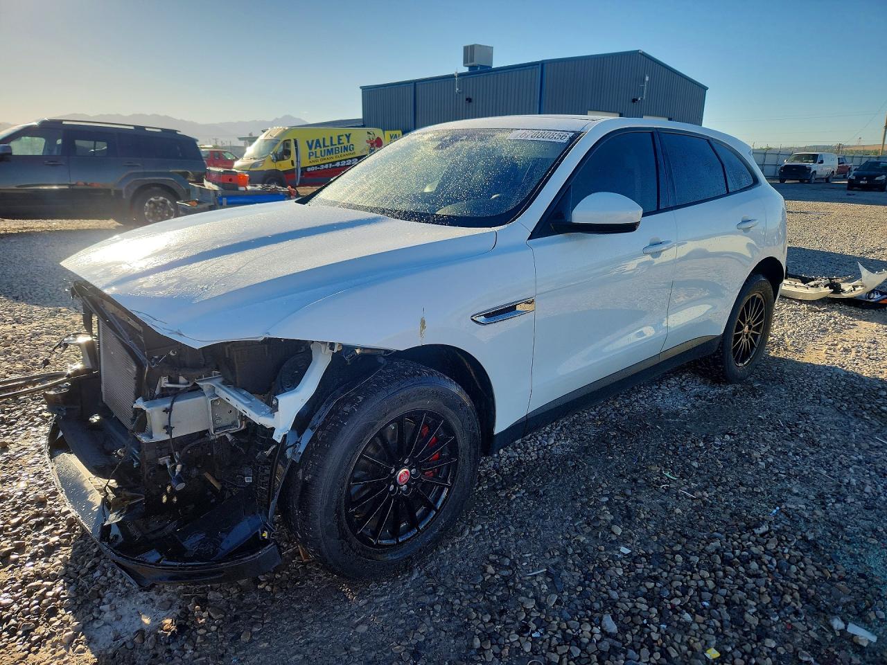 2017 JAGUAR F-PACE Base