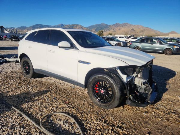 2017 JAGUAR F-PACE Base