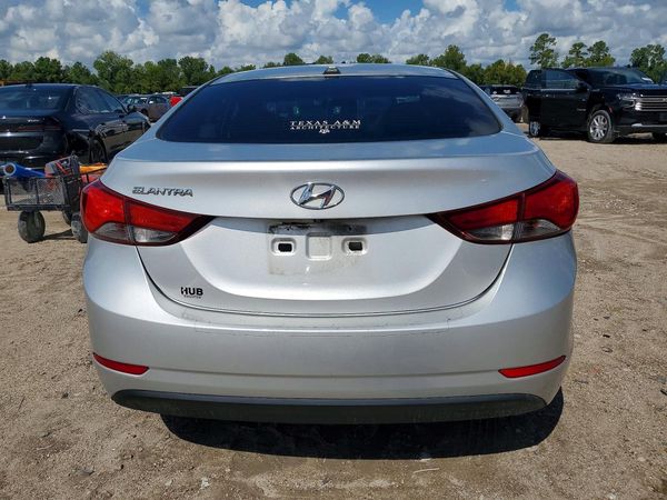 2016 HYUNDAI ELANTRA