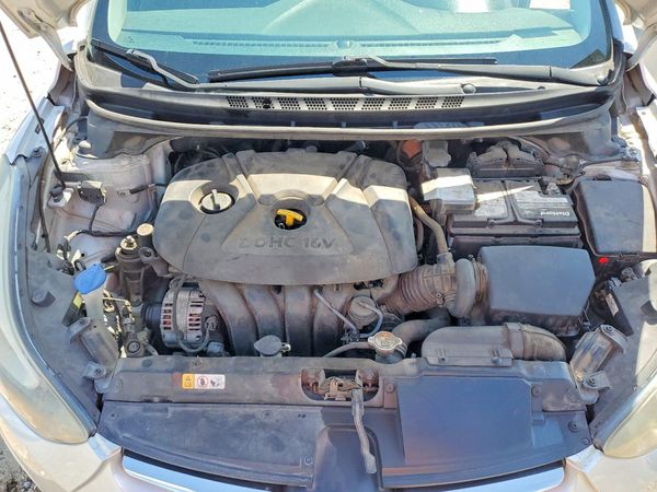 2016 HYUNDAI ELANTRA