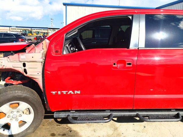 2023 NISSAN TITAN