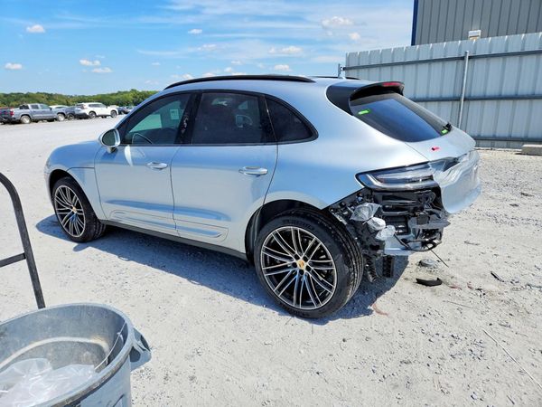 2024 PORSCHE MACAN