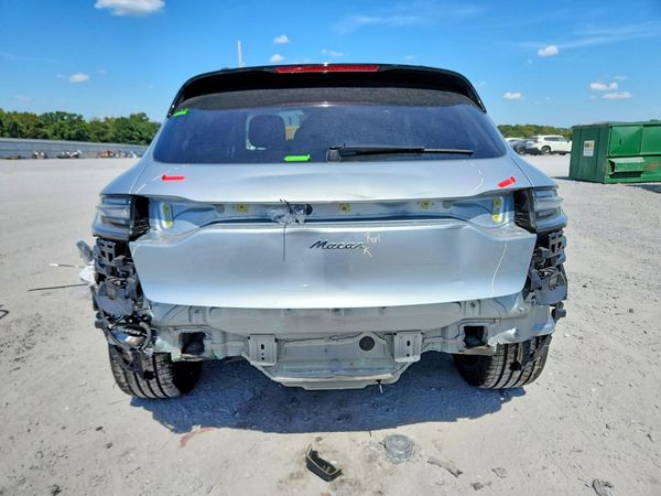 2024 PORSCHE MACAN