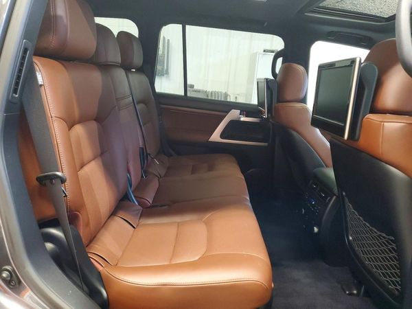 2016 TOYOTA LAND CRUISER VX-R