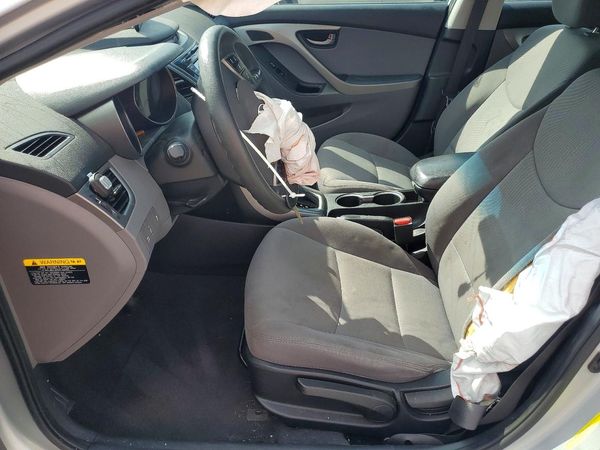 2014 HYUNDAI ELANTRA GLS(Middle) — DENT
