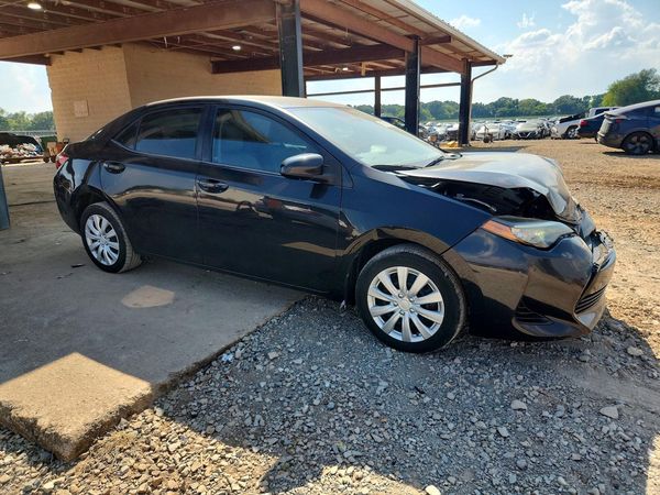 2017 TOYOTA COROLLA