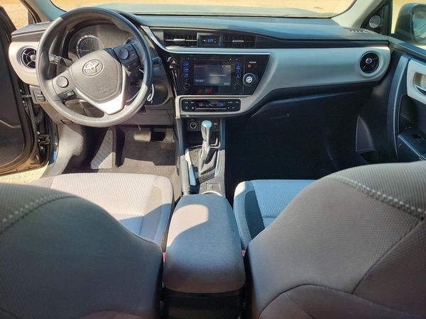 2017 TOYOTA COROLLA