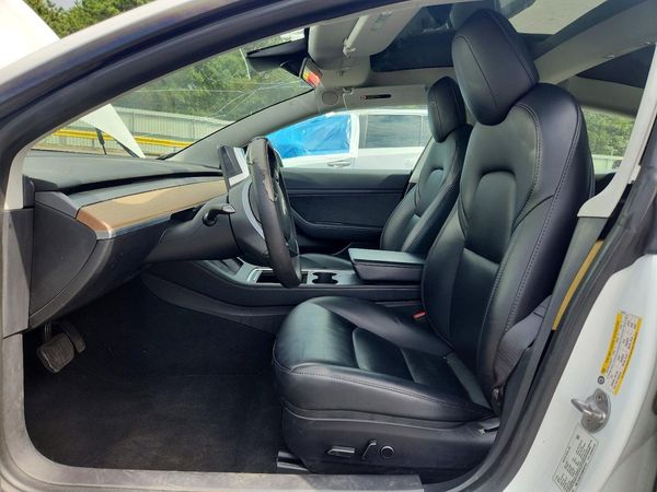 2021 TESLA MODEL 3 — DENT