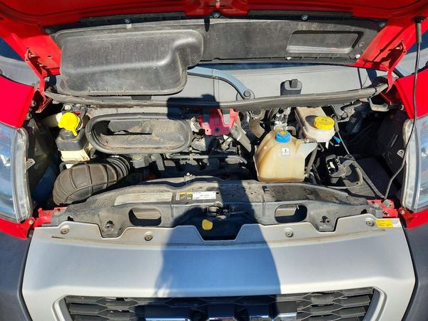 2019 RAM PROMASTER 1500 — Engine bay