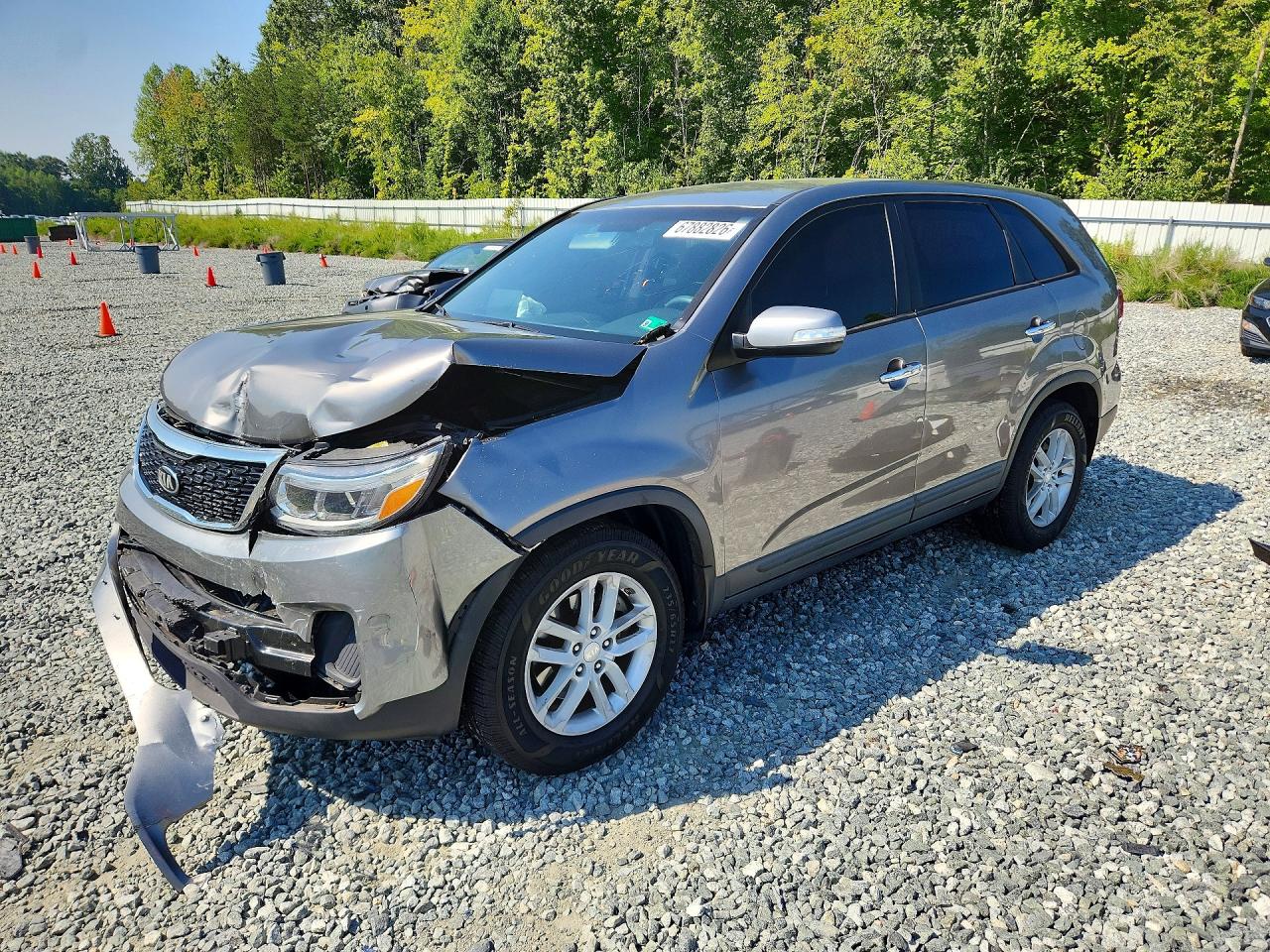 2015 KIA SORENTO GL