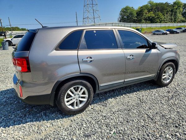 2015 KIA SORENTO GL