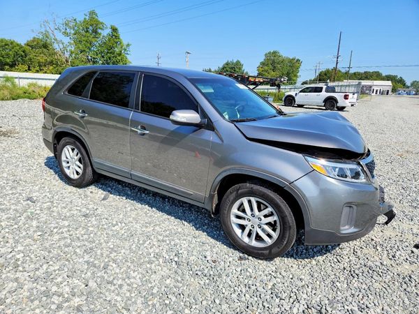 2015 KIA SORENTO GL