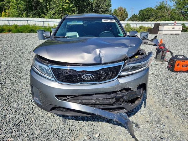 2015 KIA SORENTO GL