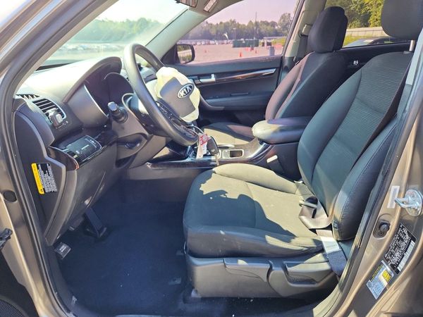 2015 KIA SORENTO GL