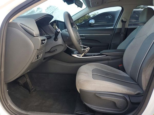 2022 HYUNDAI SONATA