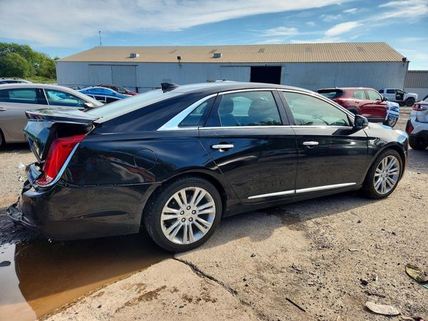 2019 CADILLAC XTS Luxury