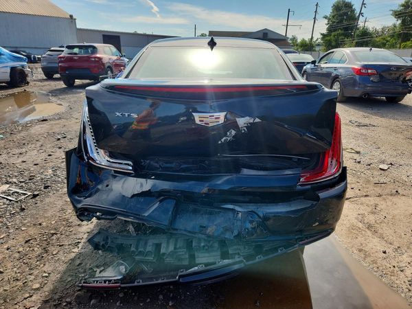 2019 CADILLAC XTS Luxury