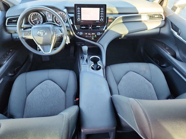2024 TOYOTA CAMRY