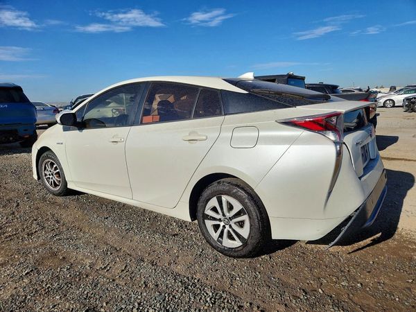 2016 TOYOTA PRIUS One/Two