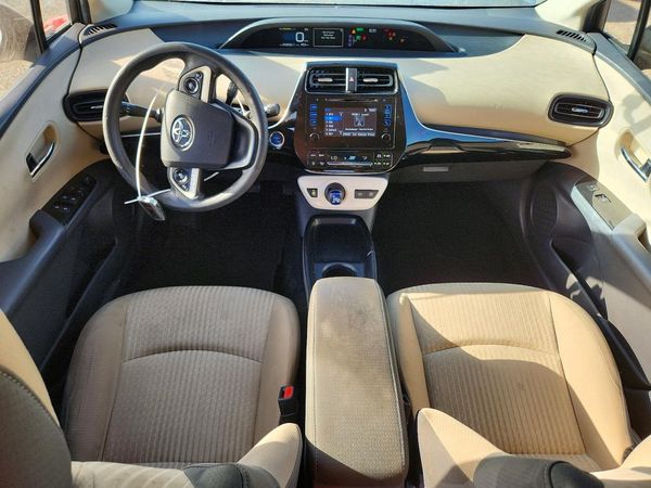 2016 TOYOTA PRIUS One/Two