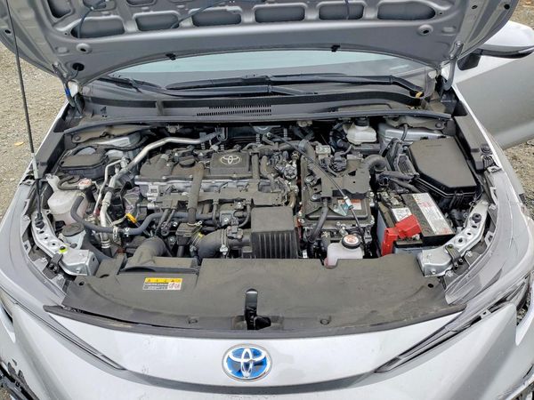 2025 TOYOTA COROLLA LE, XLE, SE — Engine bay