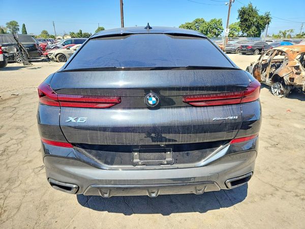 2022 BMW X6