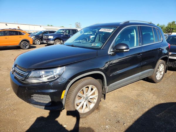 2017 VOLKSWAGEN TIGUAN Wolfsburg 4Motion