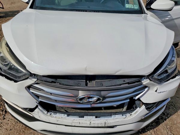 2018 HYUNDAI SANTA FE Sport Base