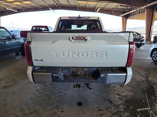 2022 TOYOTA TUNDRA Limited — DIRR