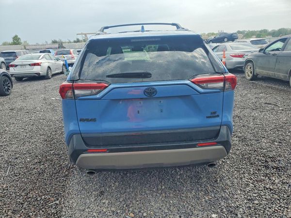 2022 TOYOTA RAV4 SE — DIRR