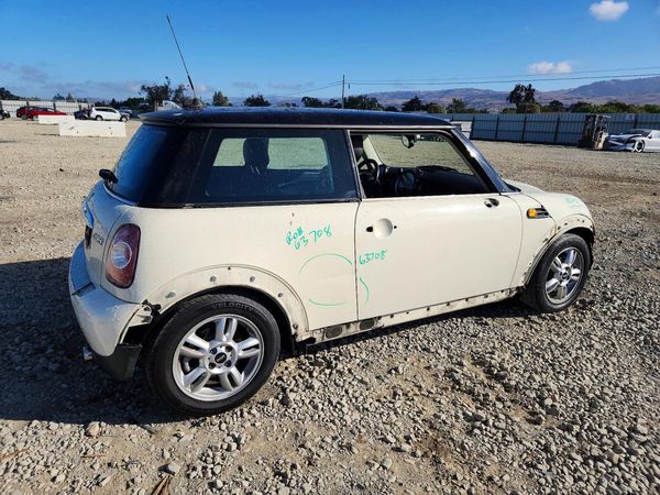 2012 MINI COOPER