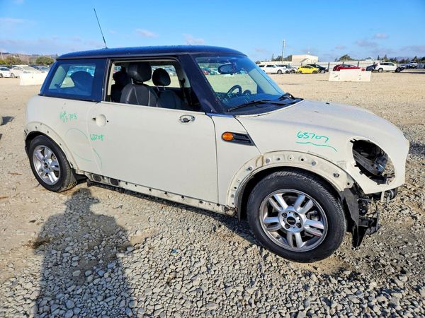 2012 MINI COOPER