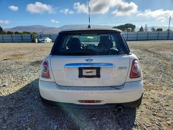 2012 MINI COOPER