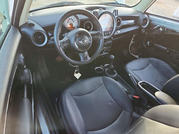 2012 MINI COOPER