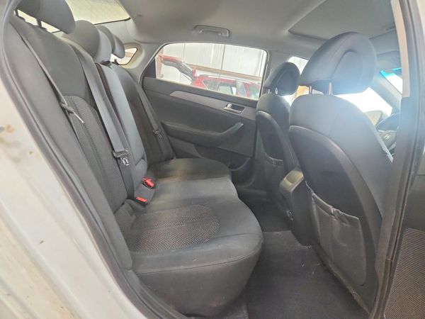 2017 HYUNDAI SONATA SE, Eco