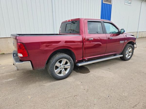 2017 RAM 1500 SLT