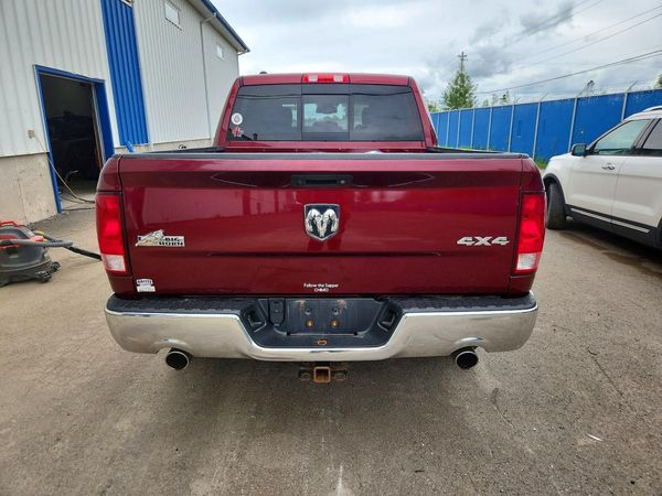 2017 RAM 1500 SLT