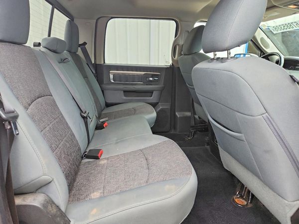 2017 RAM 1500 SLT
