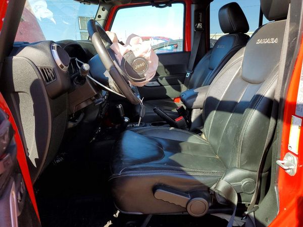 2017 JEEP WRANGLER Unlimited Sahara — DENT