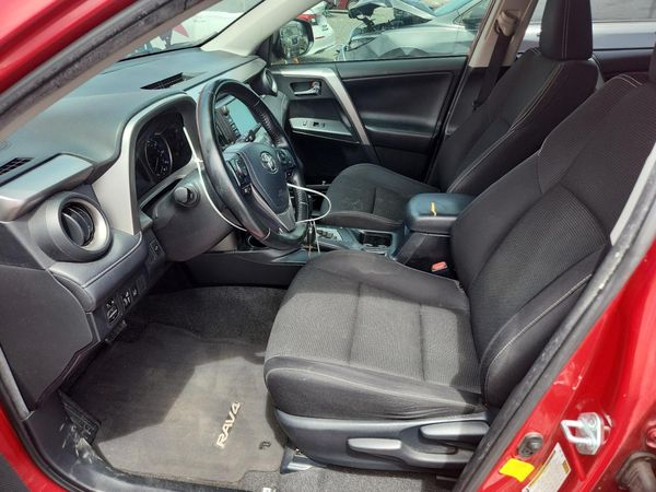 2017 TOYOTA RAV4 XLE