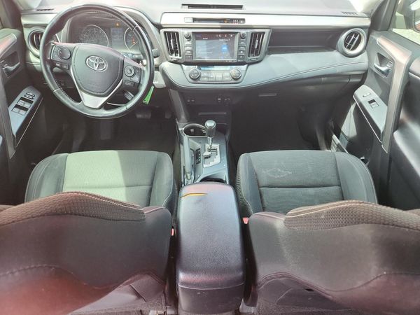 2017 TOYOTA RAV4 XLE
